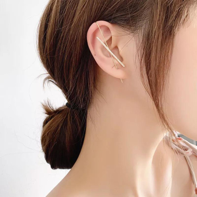گوشواره سوزنی کراس رنگ طلایی